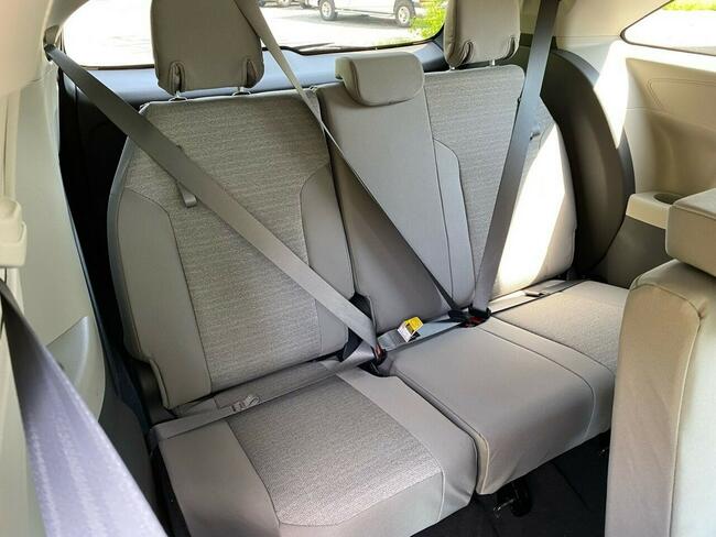 Toyota Sienna 2021, bezwypadkowy, hybryda, Piła.