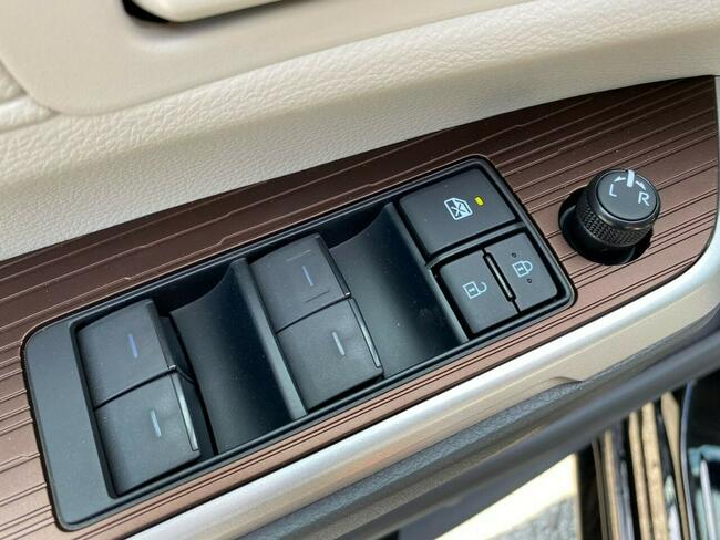 Toyota Sienna 2021, bezwypadkowy, hybryda, Piła.