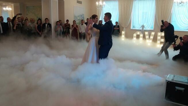 Zespół na wesele ,Ciężki dym, Wyprowadzenie