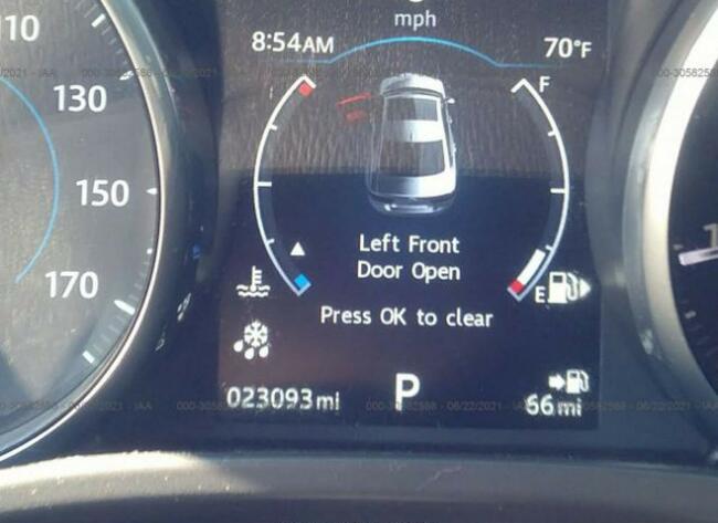 Jaguar XE 2017, 2.0L, po gradobiciu