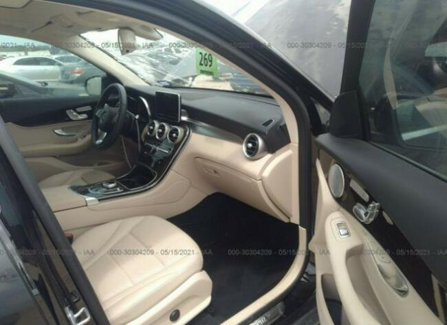 Mercedes GLC 300 2019, 2.0L, po gradobiciu