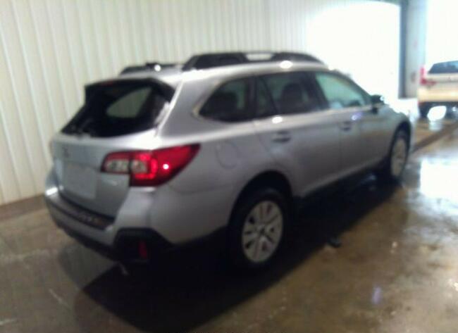 Subaru OUTBACK 2018, 2.5L, 4x4, po gradobiciu