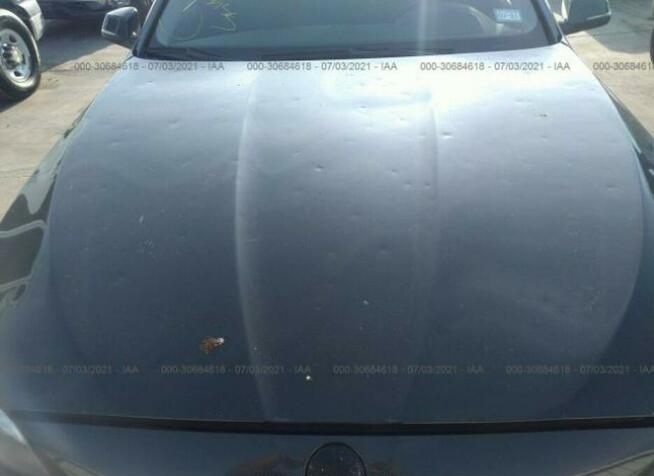 BMW 528 2016, 2.0L, po gradobiciu