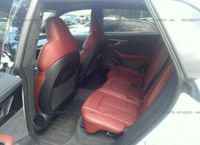 Audi SQ8 2021, 4.0L, 4x4, PRESTIGE, porysowany
