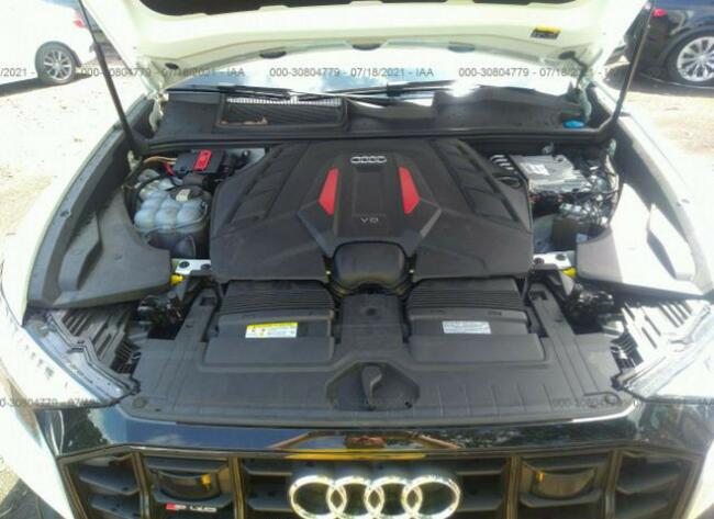 Audi SQ8 2021, 4.0L, 4x4, PRESTIGE, porysowany