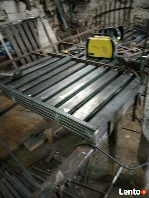 Ogrodzenia metalowe balustrady kraty schody