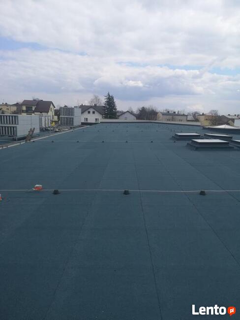 Krycie dachów papą termozgrzewalna i malowanie dachów szybko