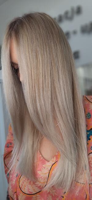 Fryzjer damski & Makijaż