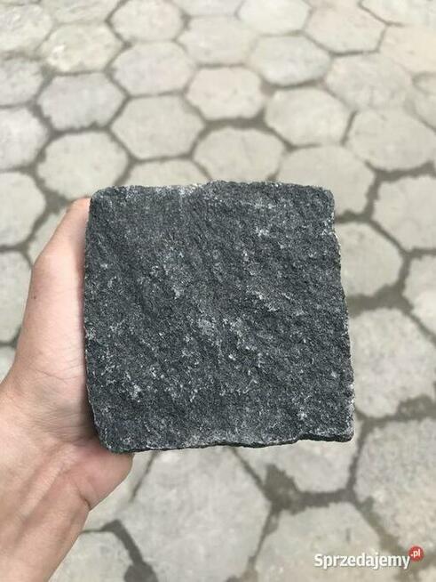 Czarna Kostka Bazaltowa Łupana 4/6, 7/9, 8/11 i 10/10 Bazalt