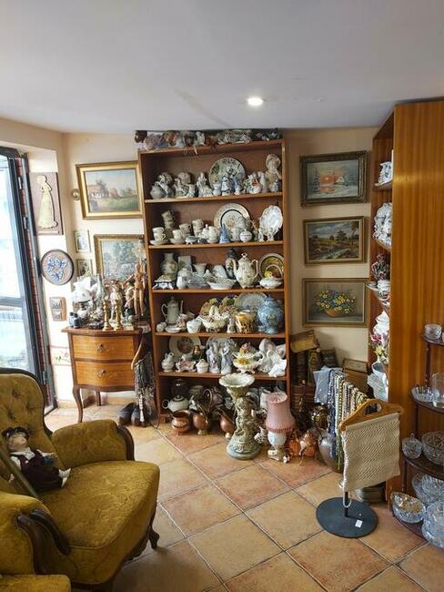 Sprzedam wyposażenie sklepu wraz z towarem, antyki, starocie