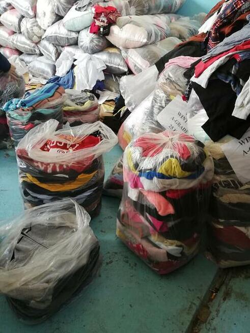 Odzież dla dzieci sortowana używana Anglia Hurt zima jesień