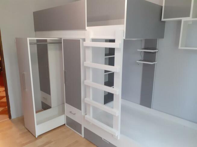 łóżka na antresoli