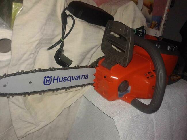 Nowa pilarka akumulatorowa HUSQVARNA 120 I pila poręczna