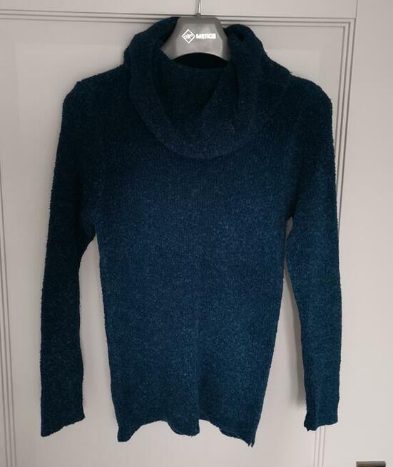 sprzedam ciepły golf typu bukle 38/M