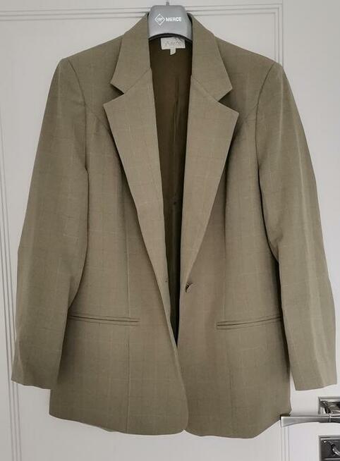Sprzedam klasyczną, damską, beżową marynarkę 38/M