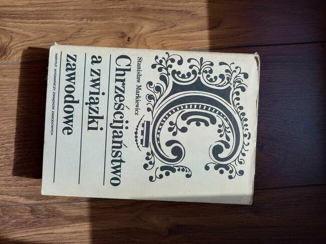 Książki - związki zawodowe, futurologia, marketing