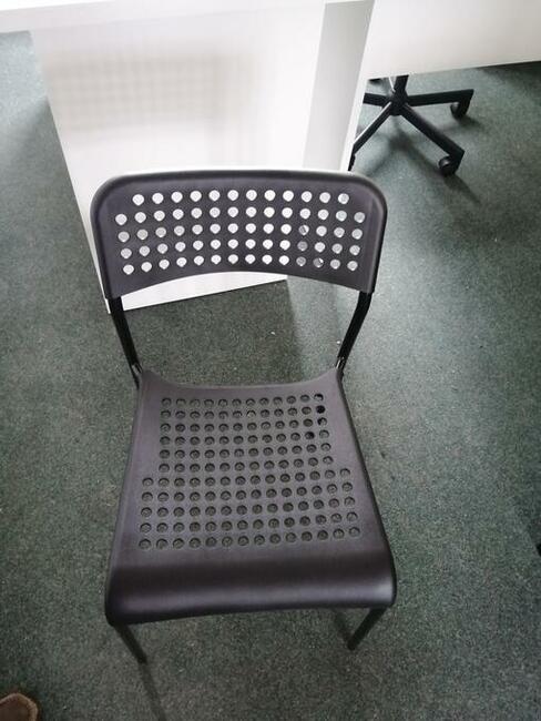 Sprzedam okazyjnie zestaw nowych mebli biurowych