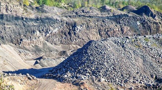 Roboty ziemne, transport budowlany i inne