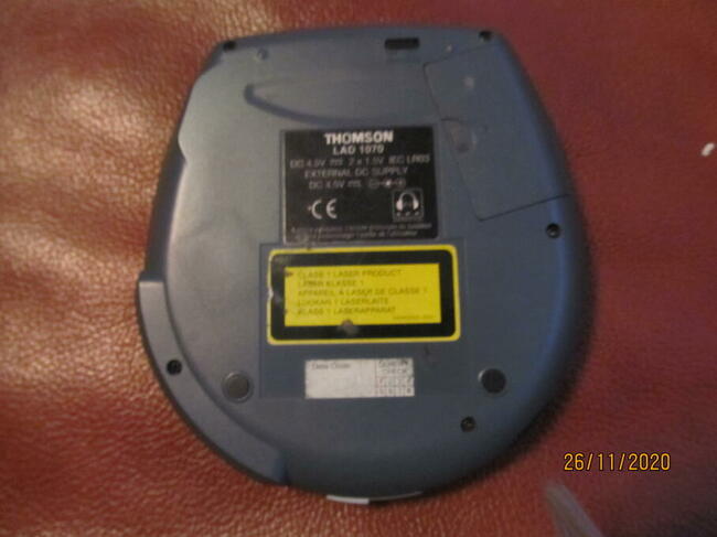 Discman z cyfrowym radiem
