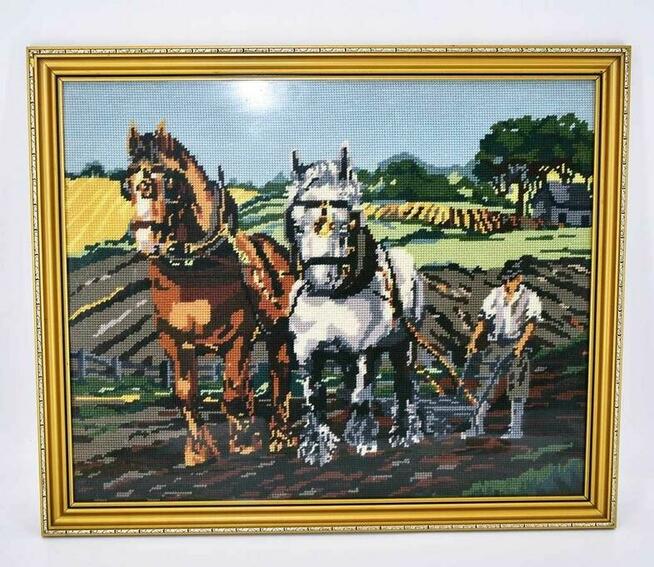 obraz wyszywany na kanwie orka