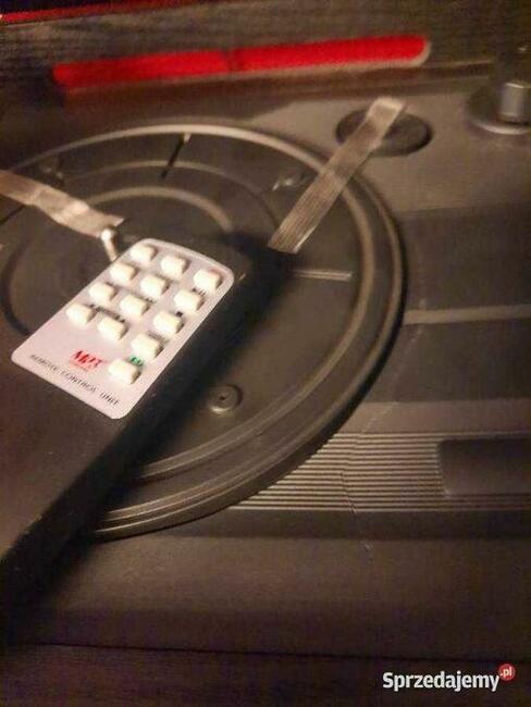 NR-620 Gramofon retro