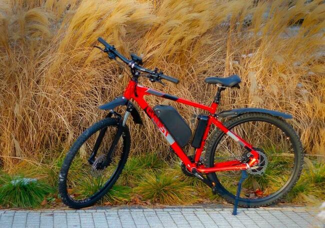 Konwersja roweru na elektryczny.