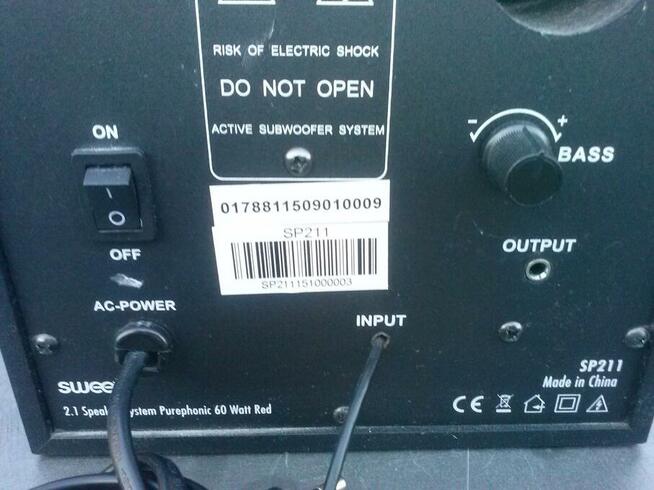 Głośniki komputerowe 2 W z suboorferem 5 W, czerwone, 95 zł.