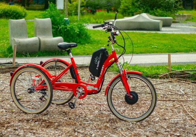Konwersja roweru na elektryczny. Trójkołowy rehabilitacyjny