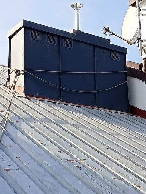 Dach usługi dekarsko blacharskie.