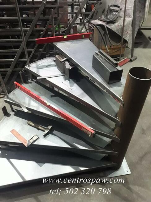 Schody metalowe , konstrukcja schodowa