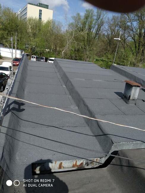 Dach usługi dekarsko blacharskie.