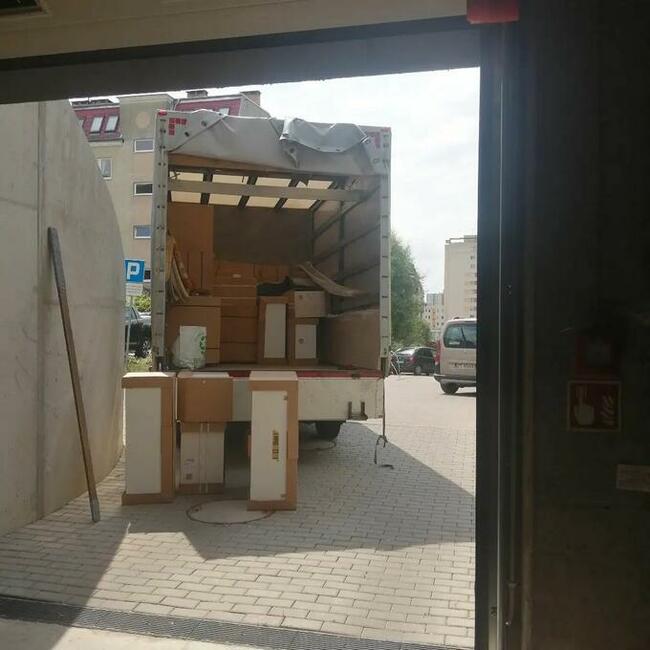 Transport Przeprowadzki Auta Duże Małe 26 Lat Doświadczenia