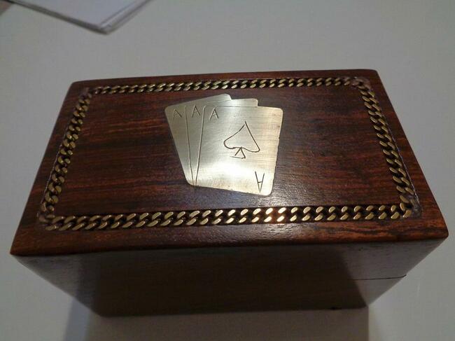 Kasetka drewniana z polisandru - Indie