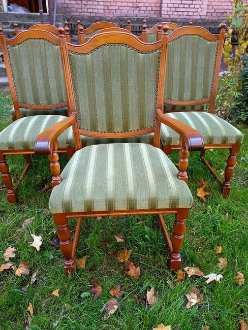 6 oryginalnych krzeseł drewnianych - tapicerowanych + Tron
