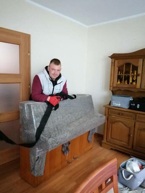 TRANSPORT PIANIN FORTEPIANÓW PRZEPROWADZKI+EKIPA TRAGARZY