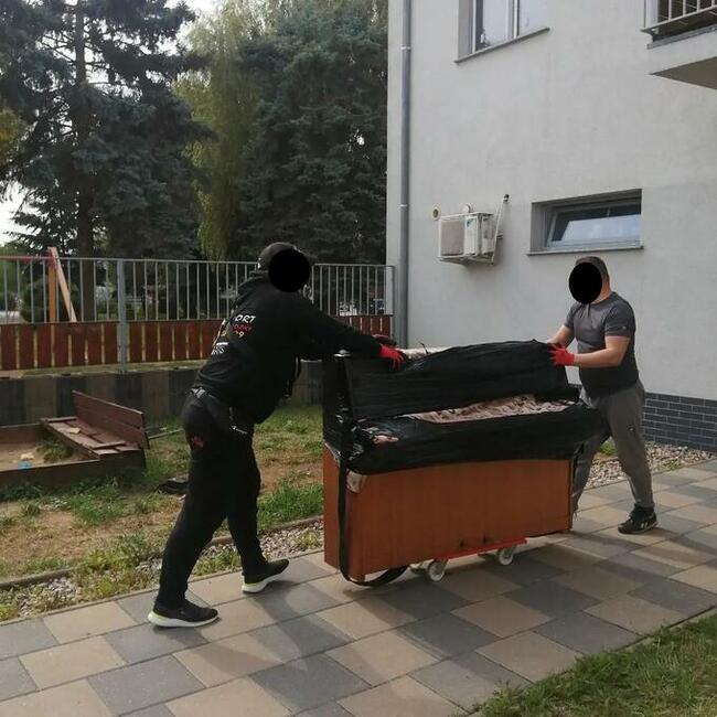 Transport Przeprowadzki Auta Duże Małe 26 Lat Doświadczenia