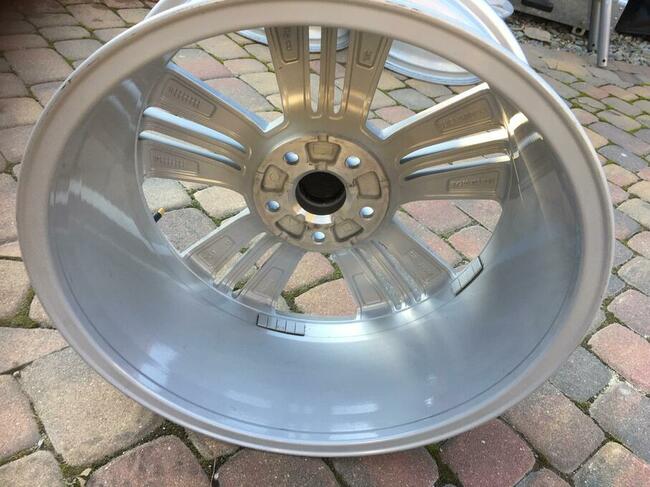 Felga aluminiowa Skoda 18 5x112 et 51 1 sztuka