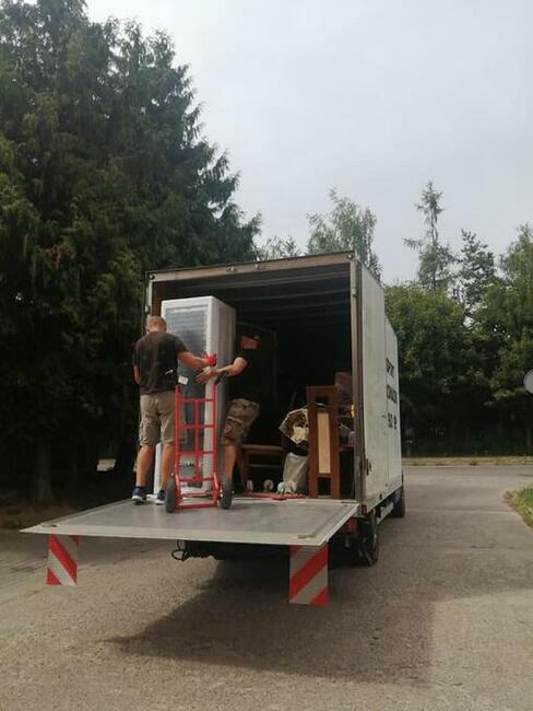 Transport Przeprowadzki Auta Duże Małe 26 Lat Doświadczenia