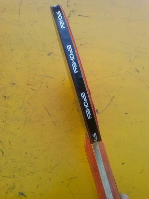 Paletka do ping ponga, tenisa stołowego, 1 szt., 15 zł.