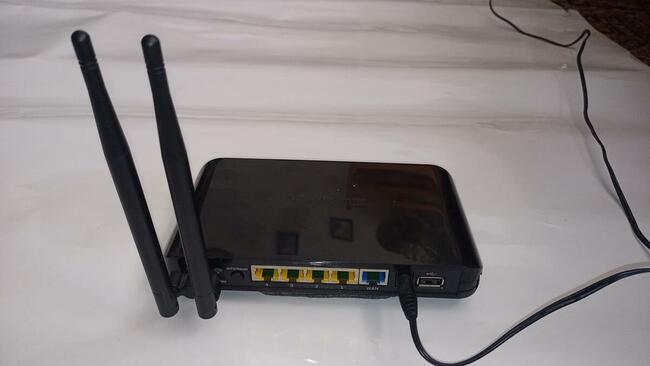 Ruter Edimax LT-6408N