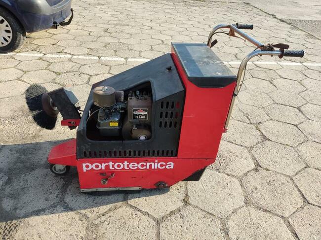 zamiatarka spalinowa ręczna