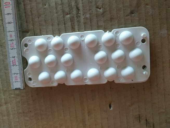 Panel separacyjny do prefabrykatów betonowych plastikowy