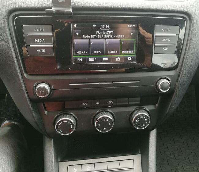 Skoda Octavia Kombi 1,6tdi salon PL