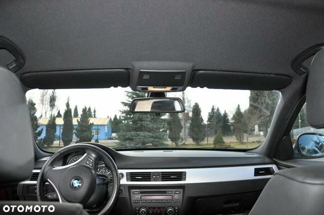 BMW Seria 3 318i Touring