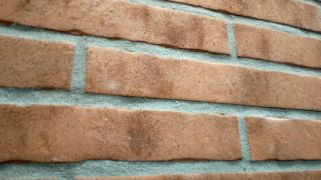 Płytka długa czerwona Spruhkorn ceramiczna postarzana