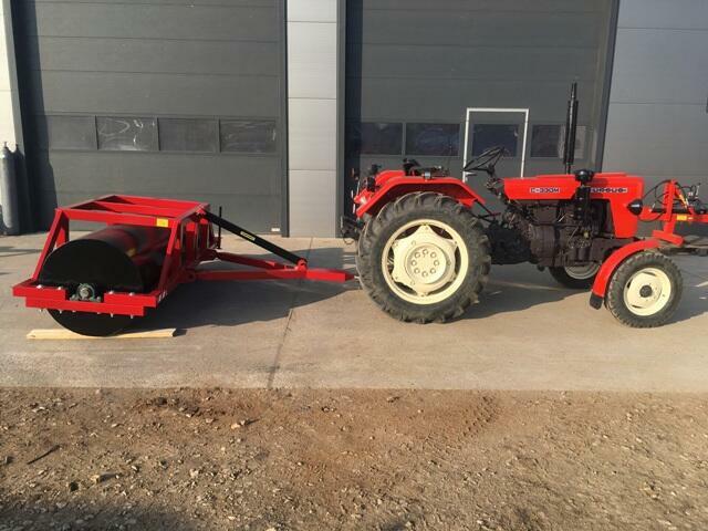 Wał łąkowo-uprawowy polowy ciągano-zawieszany