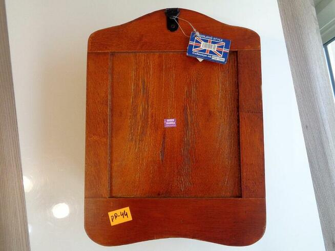 Skrzynka na klucze z lusterkiem