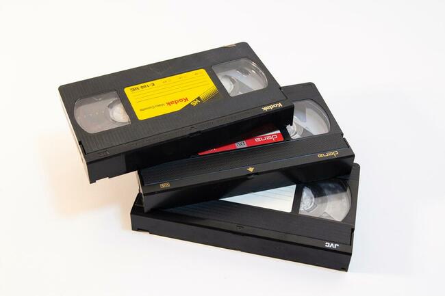 Przegrywanie kaset wideo VHS, VHS-C, 8mm na nośniki cyfrowe