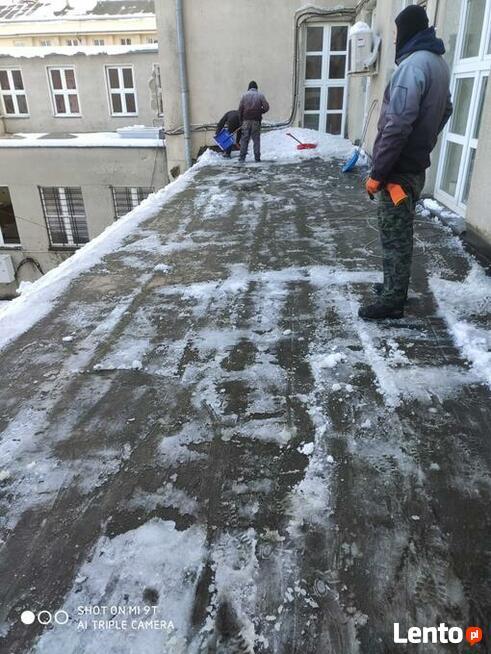Odśnieżania dachów, posesji, parkingów, chodników 507 55 85 85