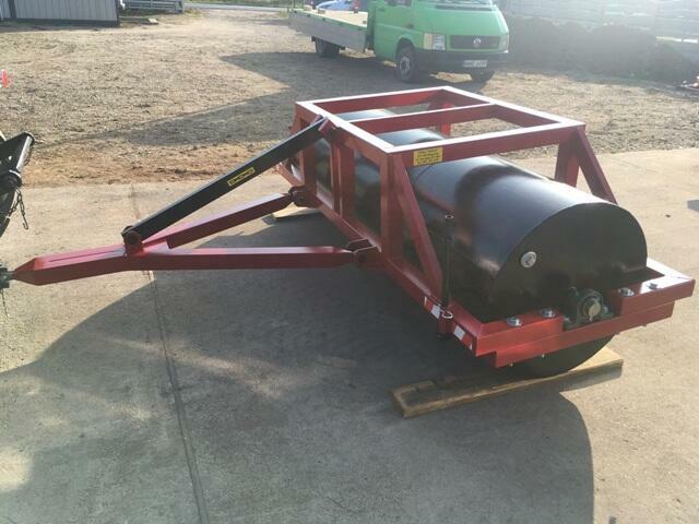 Wał łąkowo-uprawowy polowy ciągano-zawieszany